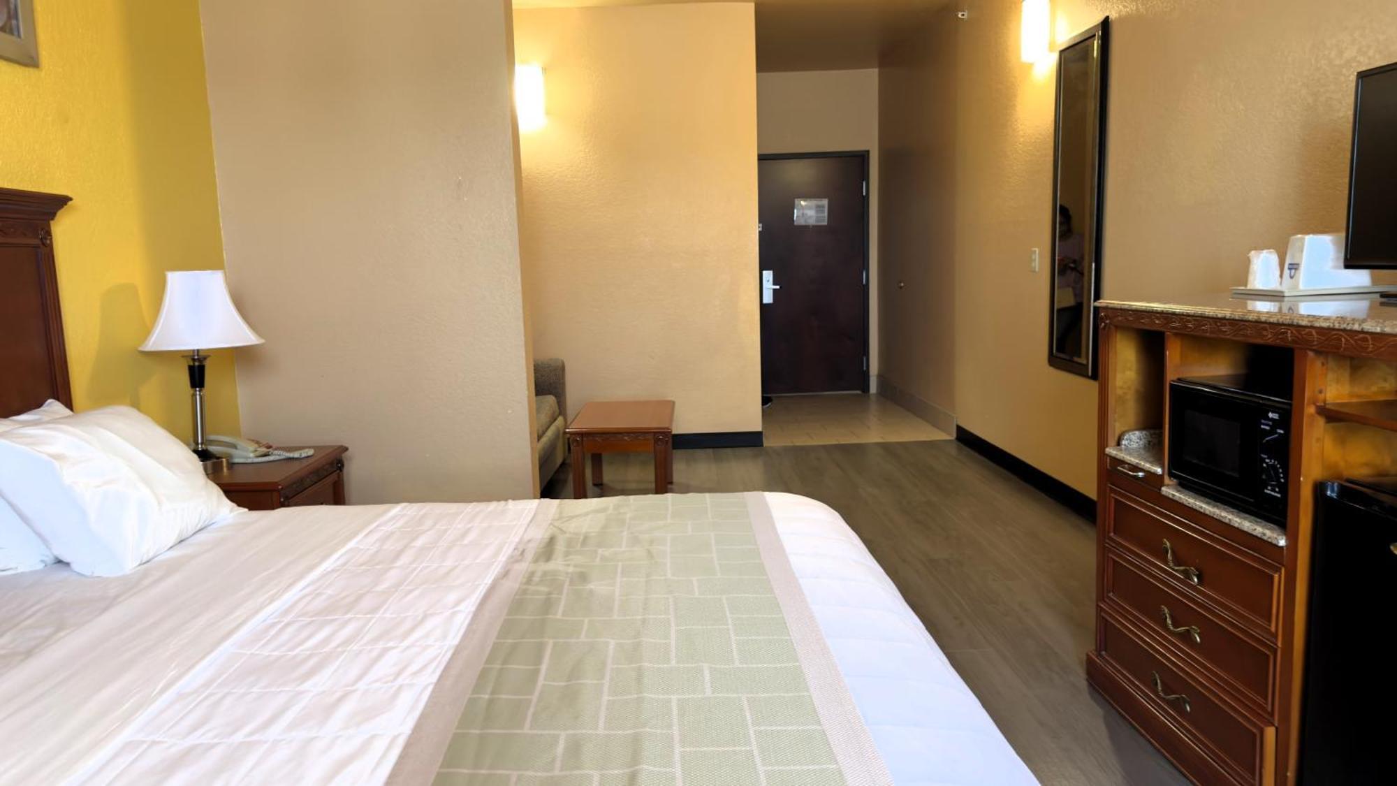 Quality Inn & Suites Mcalester On Hwy 69 & Us 75 Exterior photo